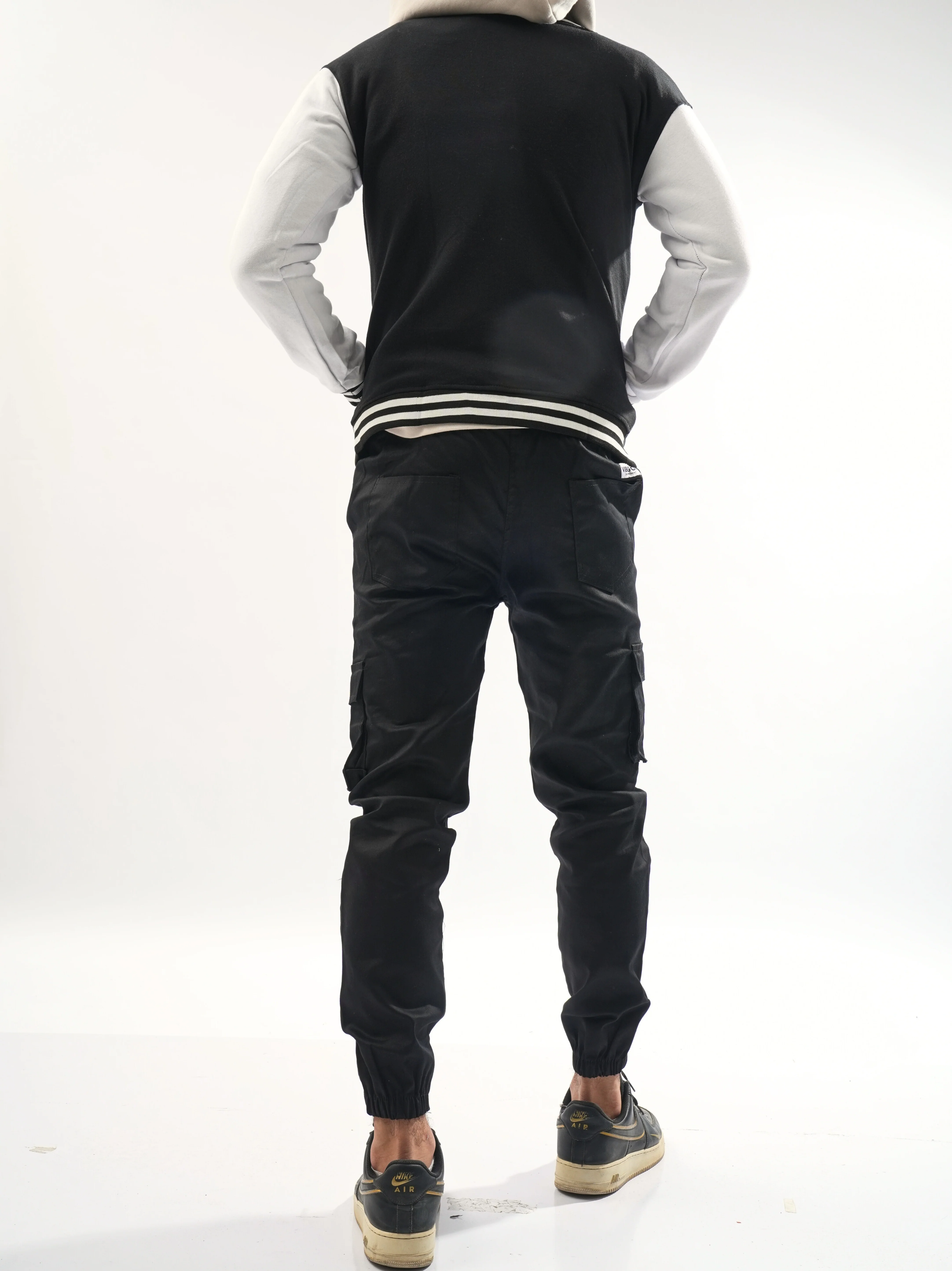 Fitted Black Cargo Pants - Image 3