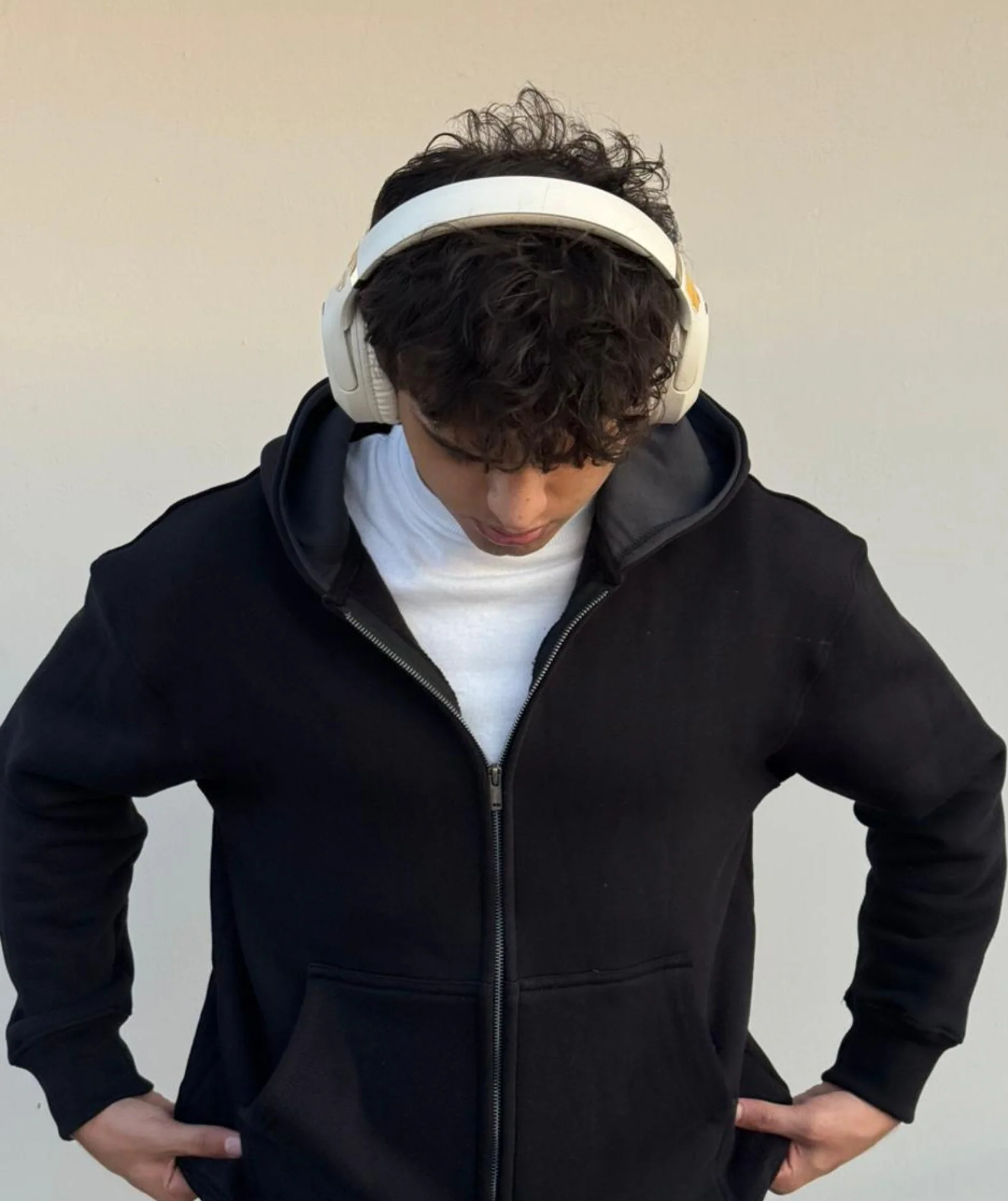 Black Heavyweight Oversized Zip Hoodie - Image 3